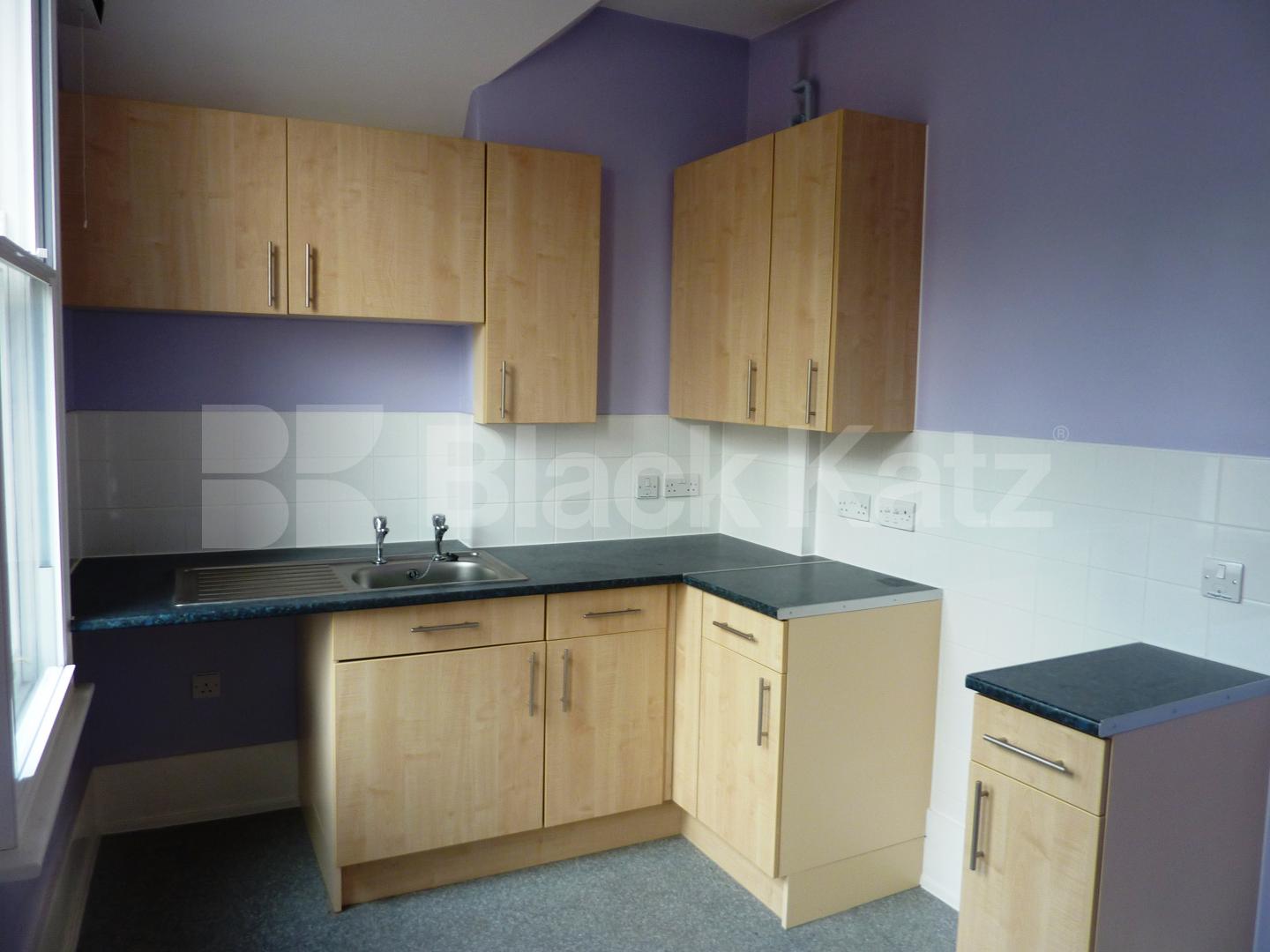 			NEW INSTRUCTION, 1 Bedroom, 1 bath, 1 reception Flat			 Grays Inn Road, HOLBORN-KINGS CROSS